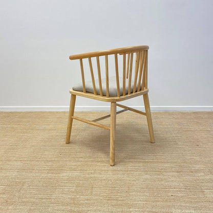 Alba Dining Chair: Modern Design Meets Comfort